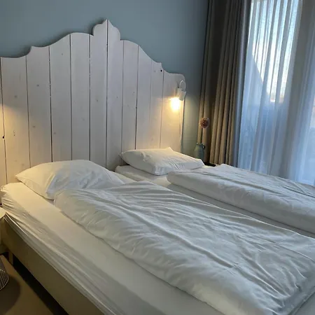 Boulevard Apartment