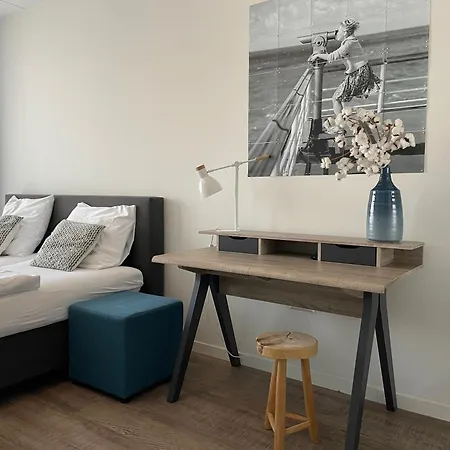 Apartment Boulevard *