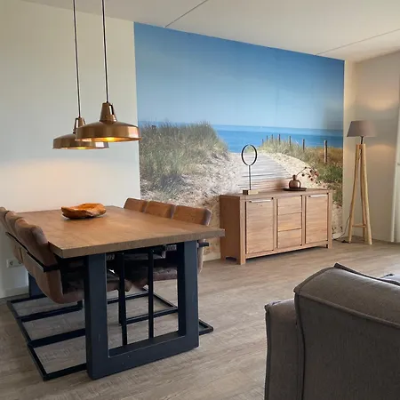 Boulevard Apartment