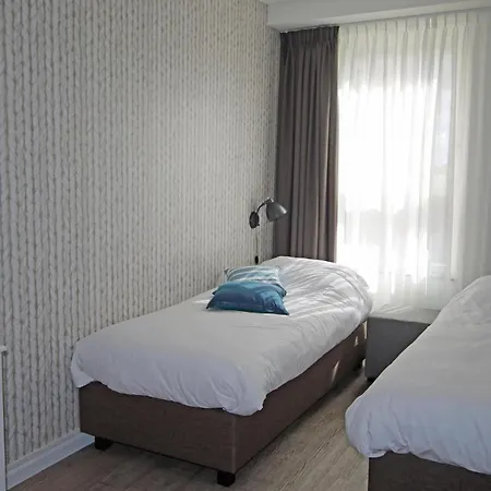 Boulevard Apartment