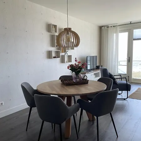 Apartment Boulevard *