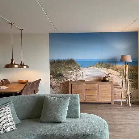 Apartment Boulevard *