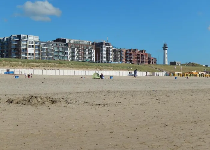 Boulevard Apartment *