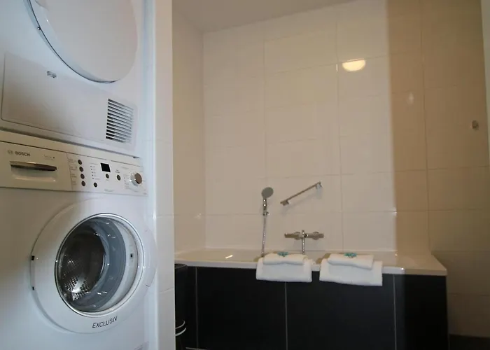 Boulevard Apartment *