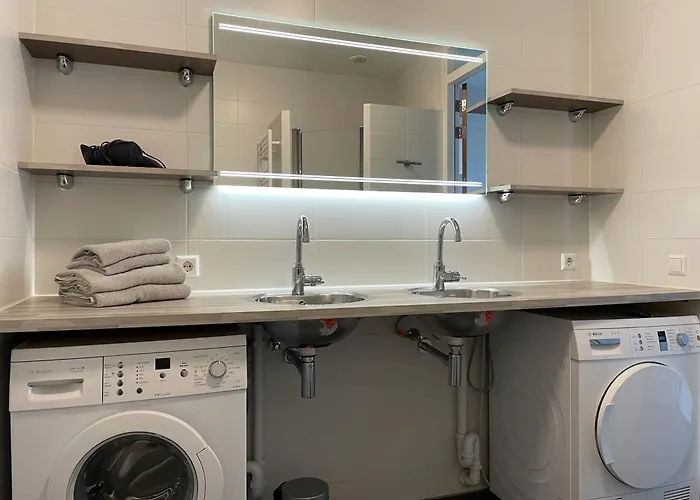 Apartment Boulevard *