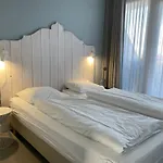 Boulevard 假日公园 海边的艾格蒙特