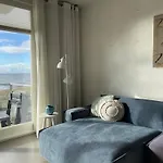 Boulevard 海边的艾格蒙特