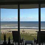 假日公园 Boulevard *